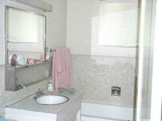 10 E Center St, Hyde Park, UT 84318 — photo 10