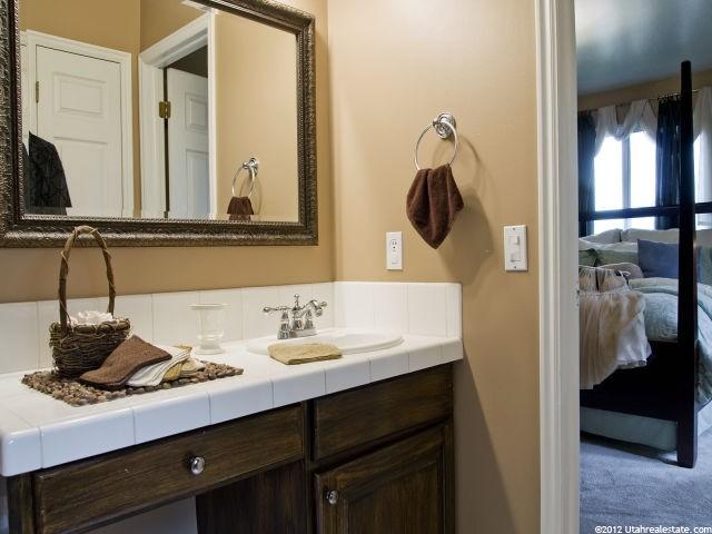 997 E Canyon Creek Dr S, Bountiful, UT 84010 — photo 8