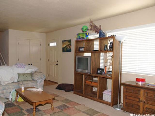 9215 S 300 E, Sandy, UT 84070 — photo 5