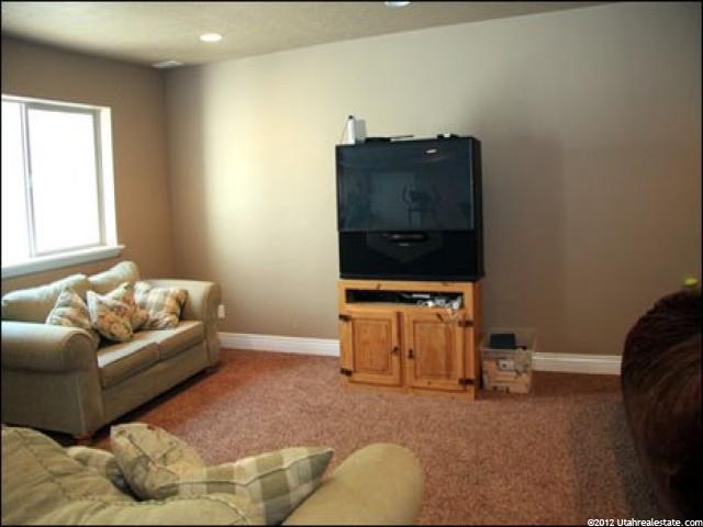 851 S 300 E, Farmington, UT 84025 — photo 9