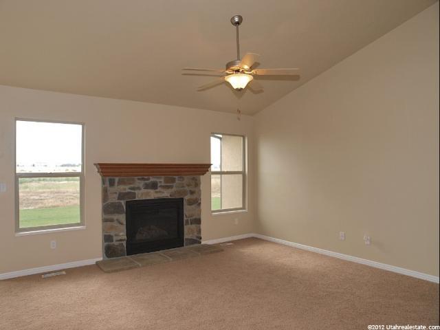 3539 Eurasian Crane Rd, Clinton, UT 84015 — photo 3