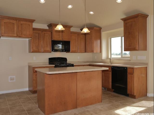 3539 Eurasian Crane Rd, Clinton, UT 84015 — photo 4