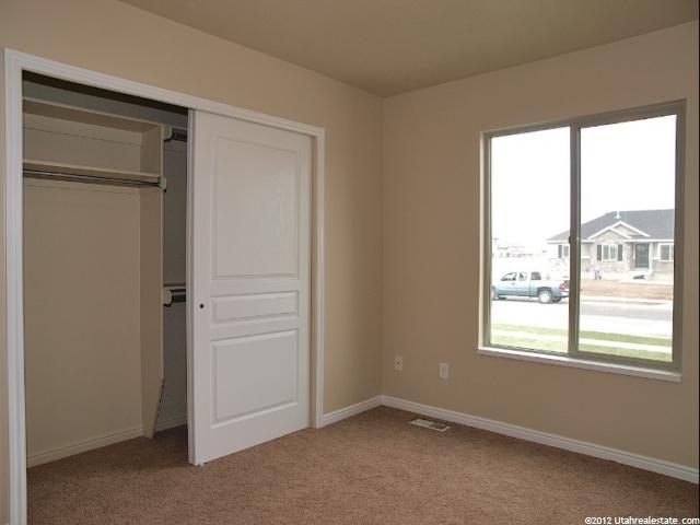3539 Eurasian Crane Rd, Clinton, UT 84015 — photo 8