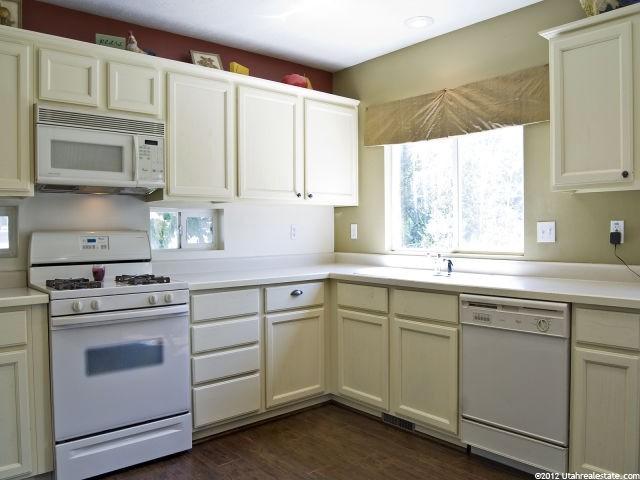 384 E 1450 N, Layton, UT 84041 — photo 6