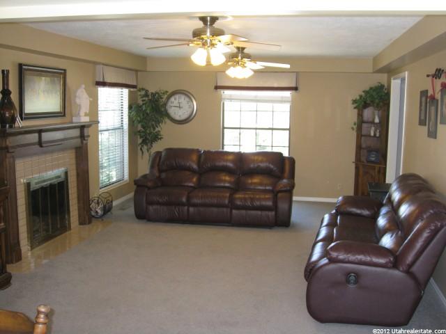 273 S 1375 St E, Bountiful, UT 84010 — photo 9