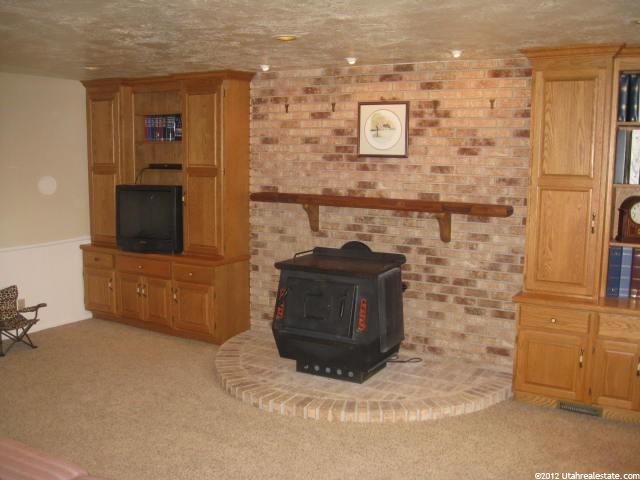 273 S 1375 St E, Bountiful, UT 84010 — photo 11