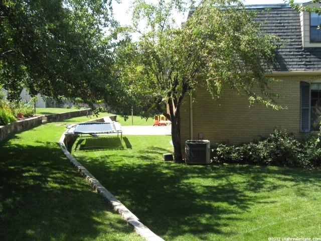 273 S 1375 St E, Bountiful, UT 84010 — photo 2
