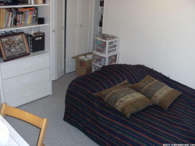 678 W 3600 S, Bountiful, UT 84010 — photo 2