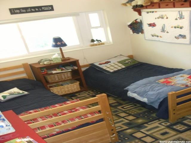 678 W 3600 S, Bountiful, UT 84010 — photo 4