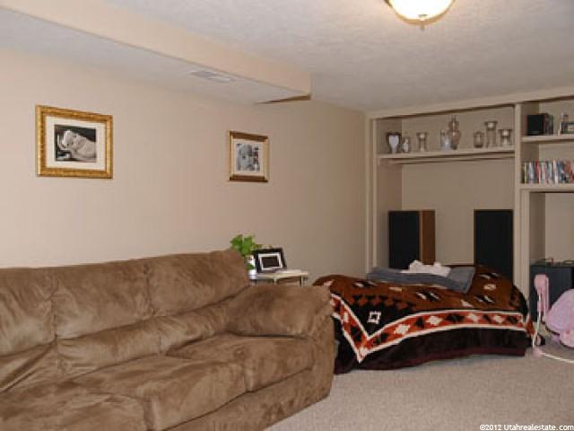656 E Winchester St, Murray, UT 84107 — photo 2