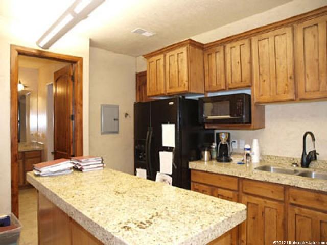 656 E Winchester St, Murray, UT 84107 — photo 11