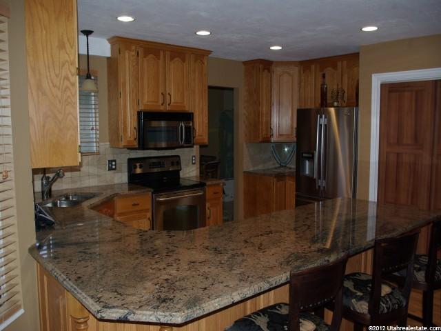 1802 E Gracey Ln, Sandy, UT 84092 — photo 11