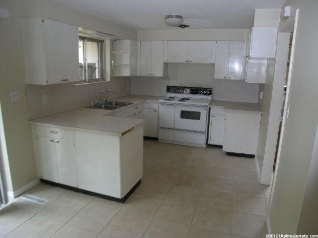 1016 Maxfield Dr, Ogden, UT 84404 — photo 6