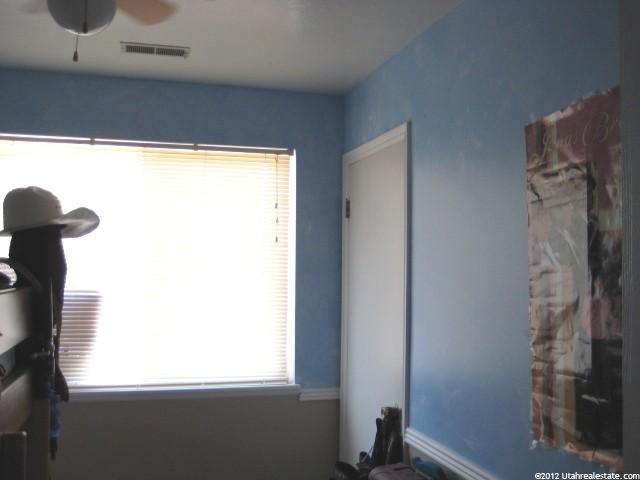 5586 S 2800 W, Roy, UT 84067 — photo 8