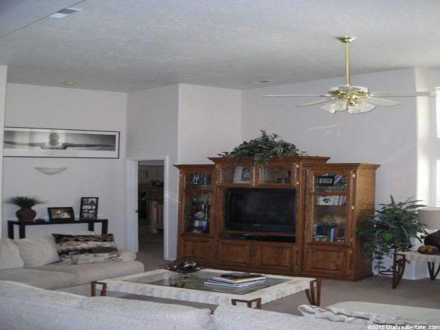 4195 Bona Villa Dr, Ogden, UT 84403 — photo 11