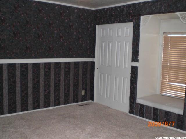 5802 S 3950 W, Roy, UT 84067 — photo 2