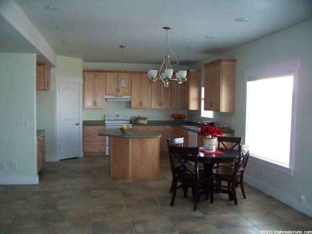 182 W 650 N, Vernal, UT 84078 — photo 3
