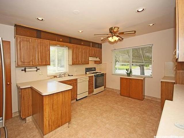 5503 S Avalon Dr, Murray, UT 84107 — photo 4