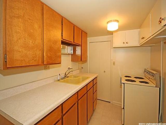 5503 S Avalon Dr, Murray, UT 84107 — photo 10