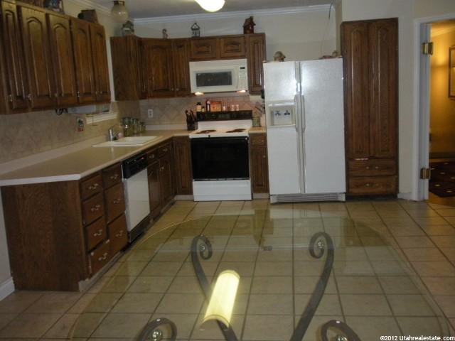 1968 N 150 E, Centerville, UT 84014 — photo 12