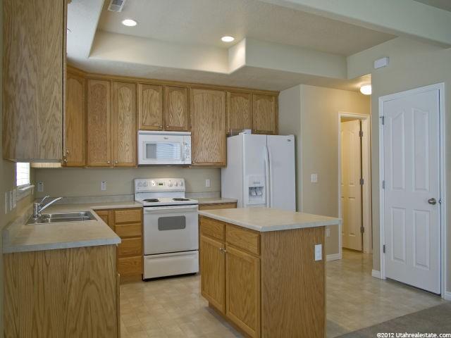 4717 Wagon Train Dr, Herriman, UT 84096 — photo 6