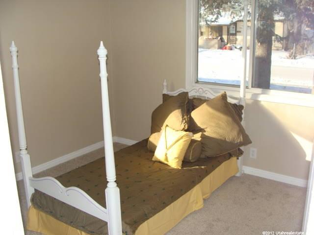 2464 N 350 W, Sunset, UT 84015 — photo 8