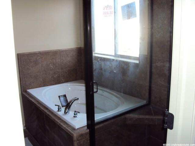 1422 Primrose Ln, Syracuse, UT 84075 — photo 3