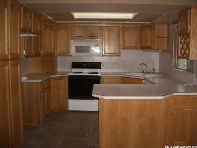 5824 S 2150 W, Roy, UT 84067 — photo 3