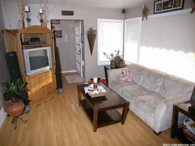2562 Pierce Ave, Ogden, UT 84401 — photo 3
