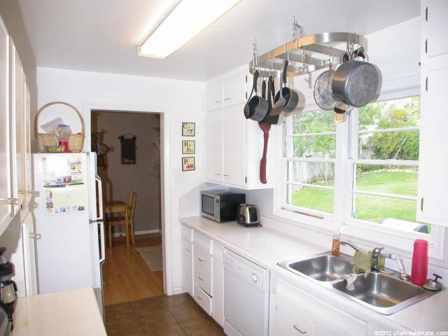 2562 Pierce Ave, Ogden, UT 84401 — photo 6