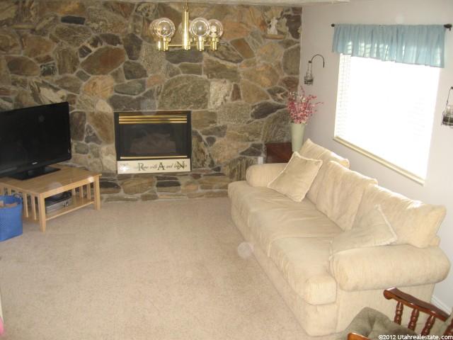 1119 Meadow Way Dr, Layton, UT 84041 — photo 4