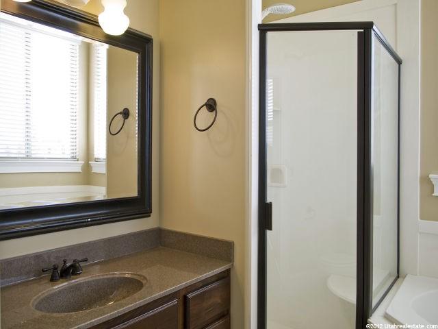 696 W 2400 S, Syracuse, UT 84075 — photo 10