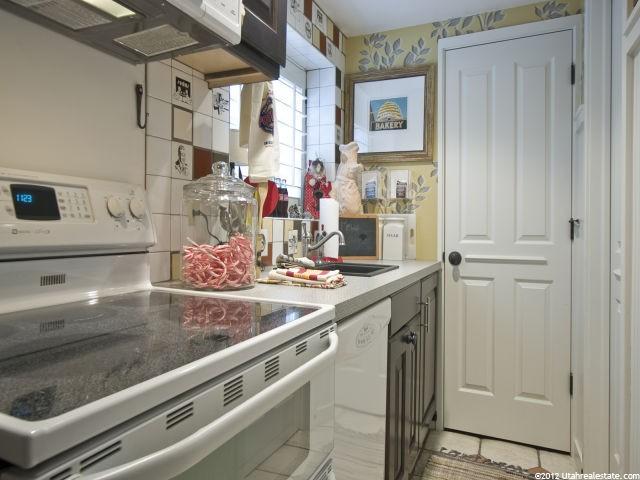 1867 S 850 E, Bountiful, UT 84010 — photo 11