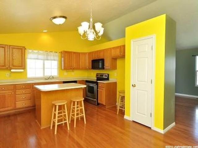 2459 W 1850 N, Clinton, UT 84015 — photo 3