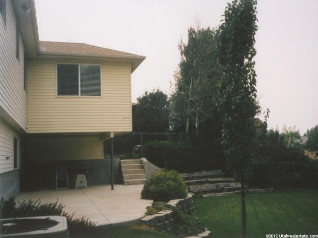 2109 E Kathy Dr, Sandy, UT 84092 — photo 3