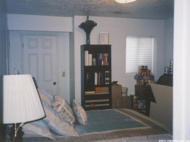 2109 E Kathy Dr, Sandy, UT 84092 — photo 9