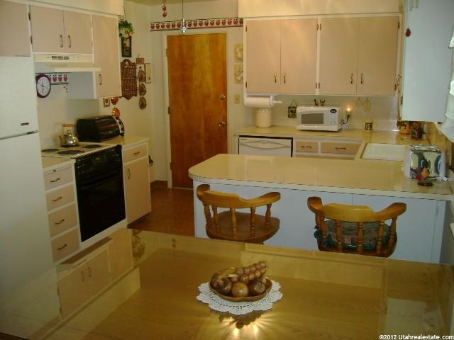 878 W 250 N, Vernal, UT 84078 — photo 3