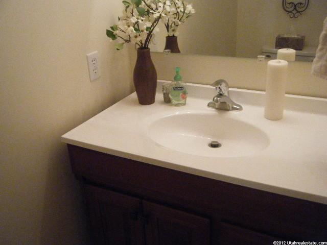 1566 E Jace Ln, South Weber, UT 84405 — photo 6