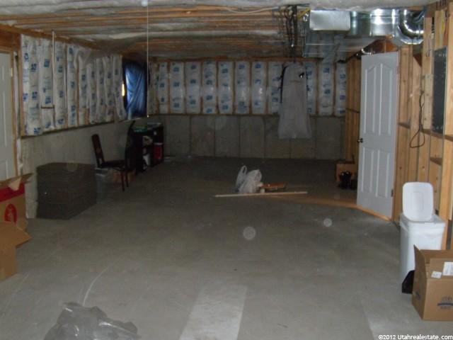 1716 W 675 N, Clinton, UT 84015 — photo 12