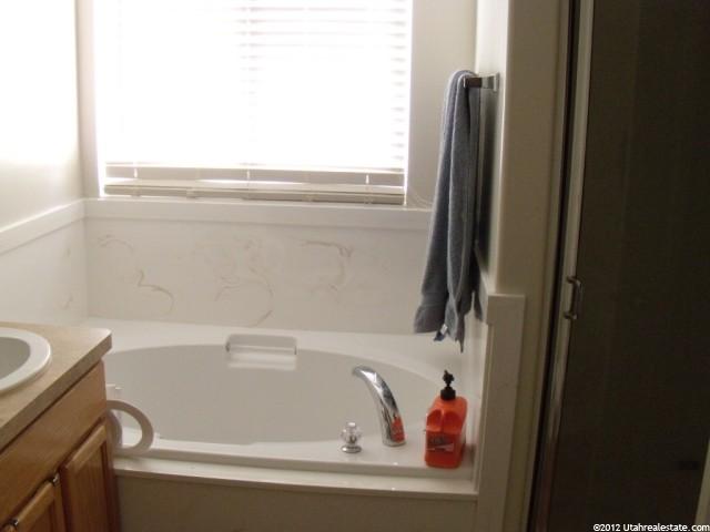1716 W 675 N, Clinton, UT 84015 — photo 8