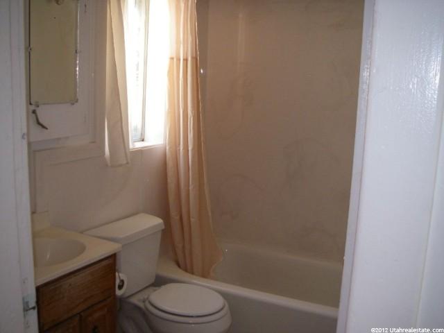 154 N 400 E, Hyde Park, UT 84318 — photo 6