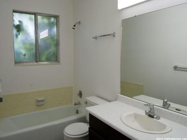 690 E Freedom Dr, North Salt Lake, UT 84054 — photo 8
