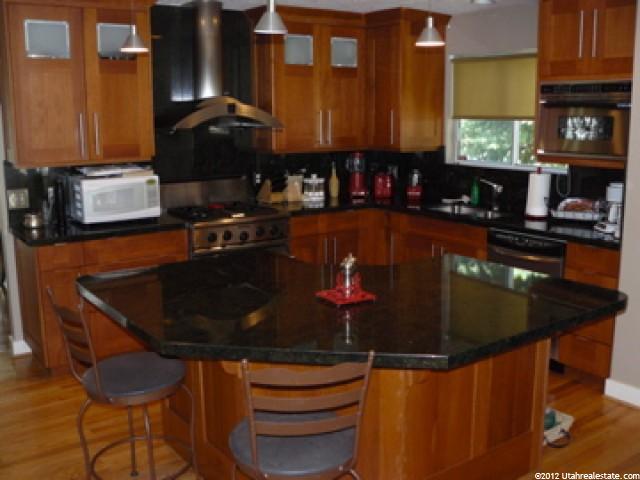 1107 E Birchbrook Cir, Midvale, UT 84047 — photo 3