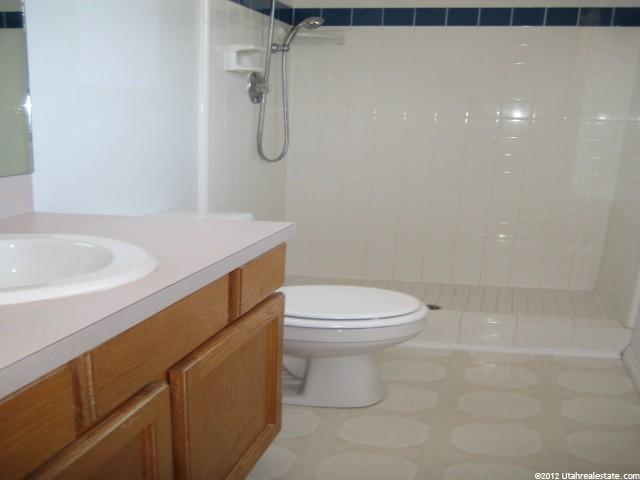 65 N 250 W, Clearfield, UT 84015 — photo 2
