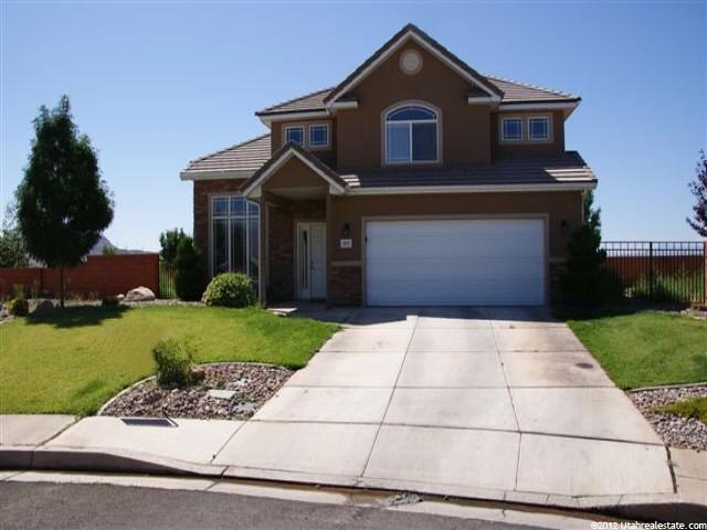 2573 S 500 W CIR, Washington UT 84780