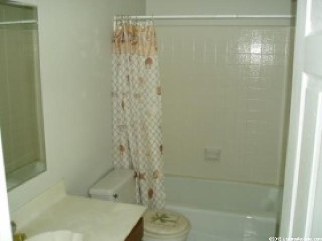 1067 W 2600 N, Clinton, UT 84015 — photo 4