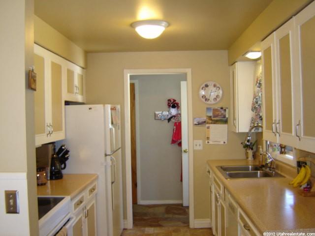 915 E Melody Ln, Ogden, UT 84404 — photo 3