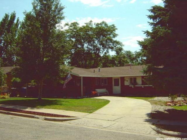 915 E Melody Ln, Ogden, UT 84404 — photo 2