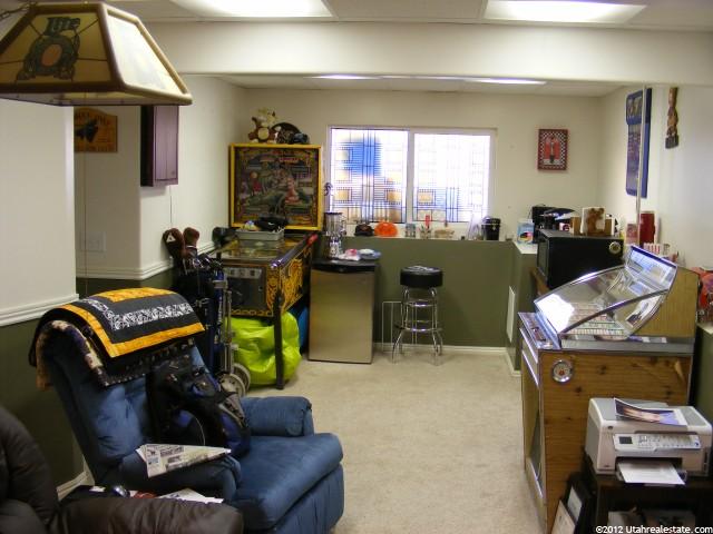 5042 Midland Dr, Roy, UT 84067 — photo 9