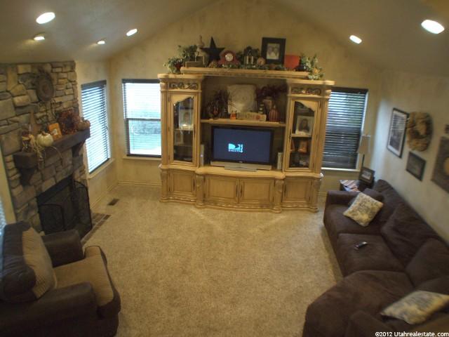 24 E 2450 N, Layton, UT 84041 — photo 9